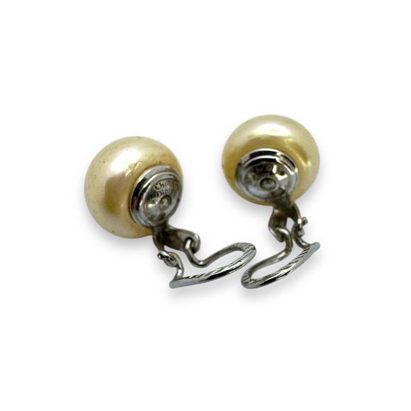 Christian Dior Late 1970's Vintage Glass Pearl Clip Earrings - Picture 11 of 12